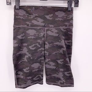 Fabletics Powerhold Camo Athletic Bundle Size XS